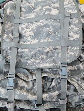 US Military MOLLE II Large Rucksack Complete Assembly UCP ACU Dig. Camo Full Kit